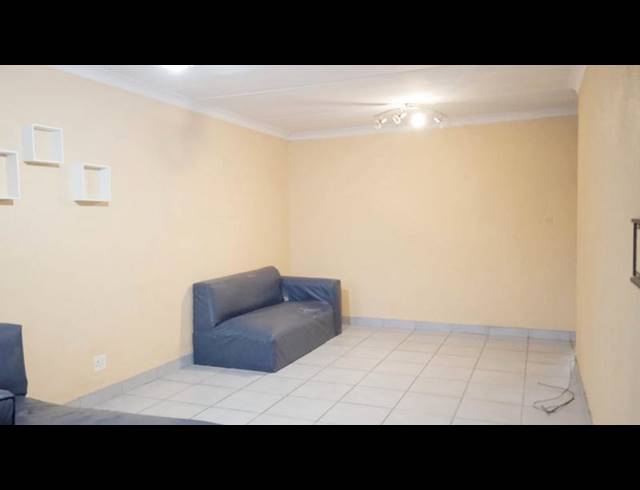 2 BEDROOM PROPERTY TO RENT IN HAMBERG